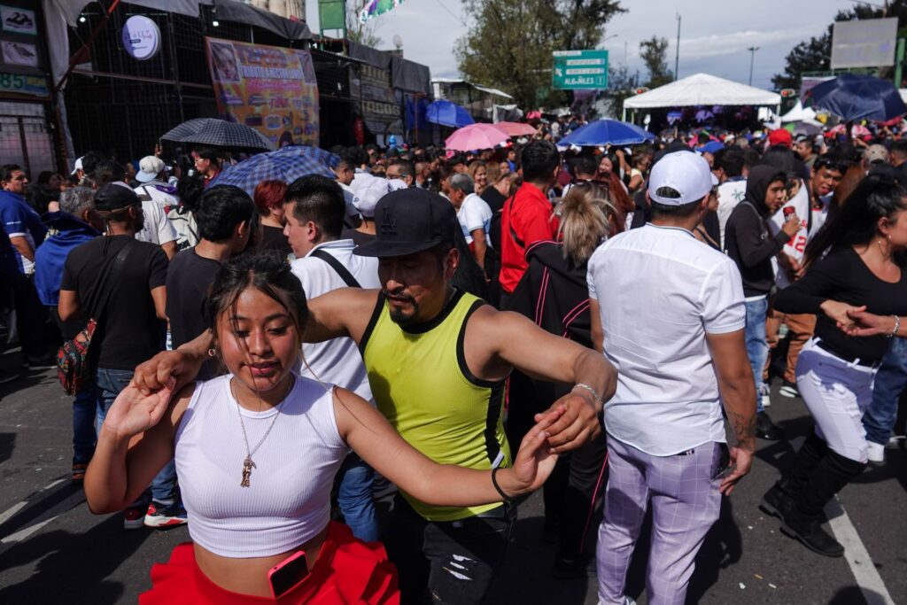 Una fiesta especial con música para bailar