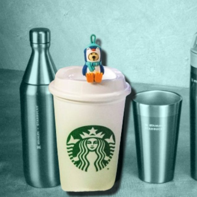 Usar vasos reutilizables ayuda a cuidar el medio ambiente. 