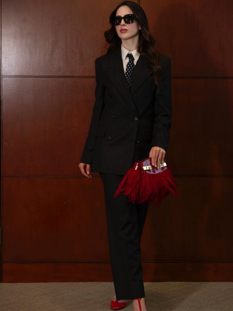 Para su cita en Harvard, Fátima vistió con prendas de Ferragamo / Créditos: Instagram Fátima Bosch 