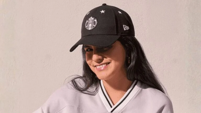 la gorra New Era de Starbucks