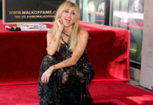 Miley Cyrus recibe su estrella en el Paseo de la Fama en Hollywood Miley Cyrus recibe su estrella en el Paseo de la Fama en Hollywood